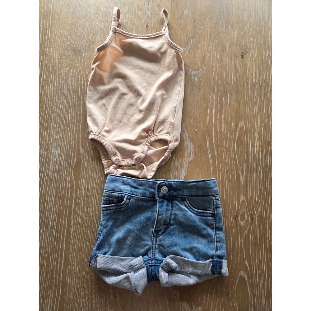 Levis/h&m baby girl outfit size 9 mos‎